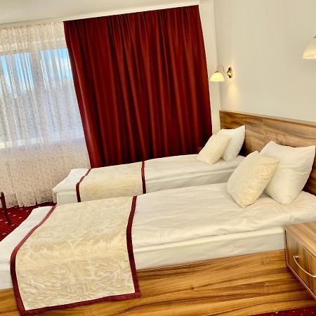 Rioro Hotel Myrhorod Exterior foto