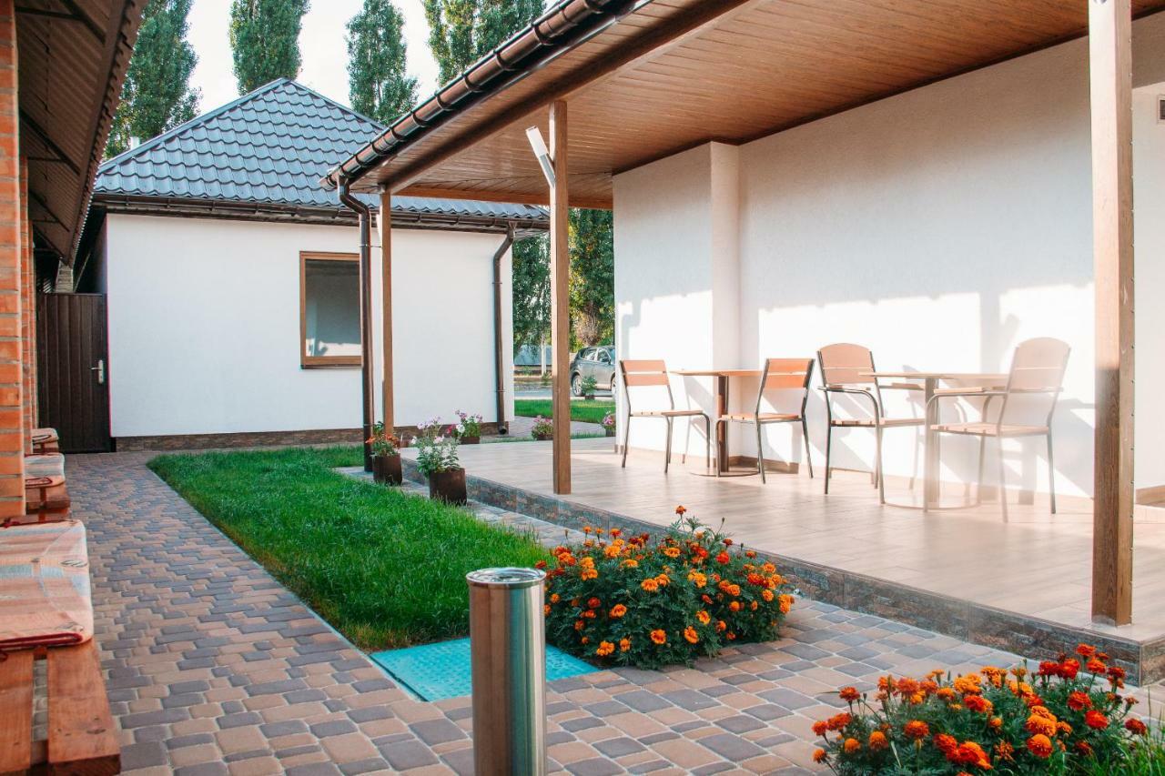 Rioro Hotel Myrhorod Exterior foto