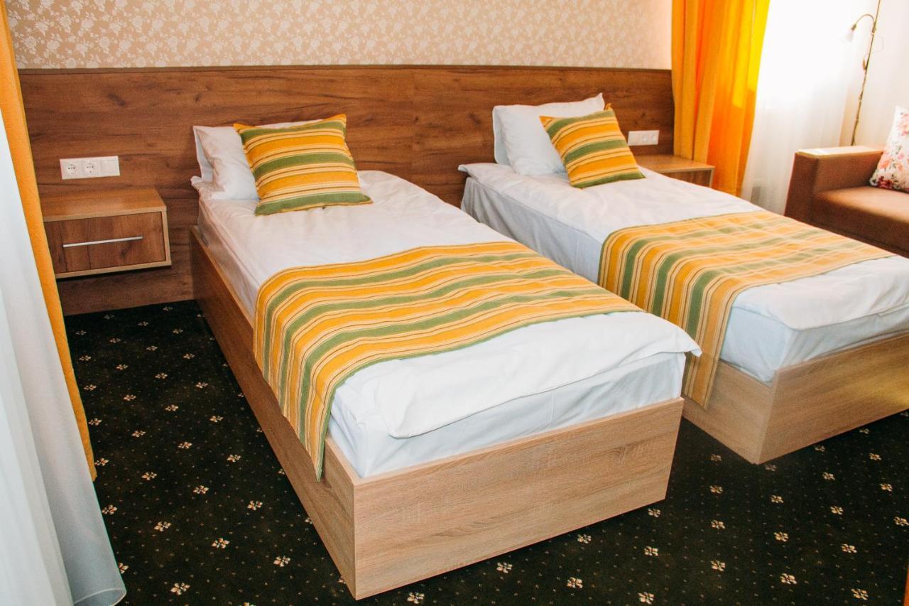 Rioro Hotel Myrhorod Exterior foto