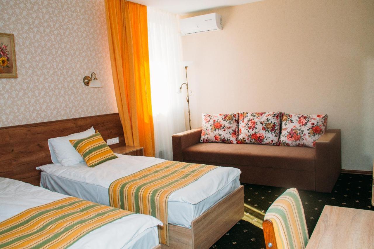Rioro Hotel Myrhorod Exterior foto